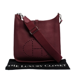 مملوكة مسبقًا Hermes Ruby Clemence Leather Evelyne III GM Bag