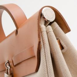 مملوكة مسبقًا Hermes Tan Leather and Beige Toile Canvas Herbag