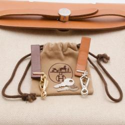 مملوكة مسبقًا Hermes Tan Leather and Beige Toile Canvas Herbag