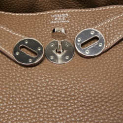 Pre Owned Hermes Etoupe Taurillon Clemence Leather Palladium Finish Lindy 30 Bag