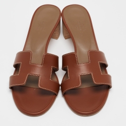 مملوكة مسبقًا صندل سلايد هيرمس اويزيز جلد أسود مقاس 39