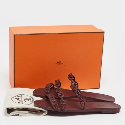 Pre Owned Hermes Burgundy Rubber Chaine d'Ancre Rivage Flat Slides Size 40