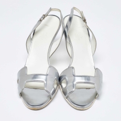 مملوكة مسبقًا صندل هيرمس نايت جلد برونزي ميتاليك كعب مفتوح مقاس 36