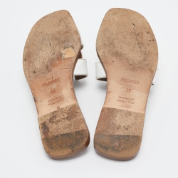 مملوكة مسبقًا Hermes White Leather Oran Flat Slides Size 36