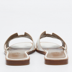 مملوكة مسبقًا Hermes White Leather Oran Flat Slides Size 36