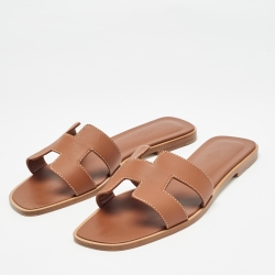Pre Owned Hermes Brown Leather Oran Flat Slides Size 39.5
