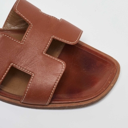 Pre Owned Hermes Brown Leather Oran Flat Sandals Size 39