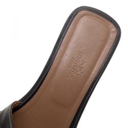 Pre Owned Hermes Black Leather Oran Flat Sandals Size 38.5
