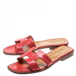 Pre Owned Hermes Red Leather Oran Box Sandals Size 36