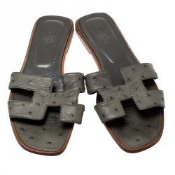 Pre Owned Hermes Grey Ostrich Leather Oran Flat Sandals Size 40