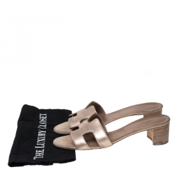 Hermes Beige Metallic Textured Nubuck Leather Oran Sandals Size 41