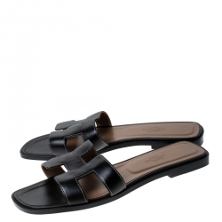 Pre Owned Hermes Black Leather Oran Slip On Slide Size 38.5