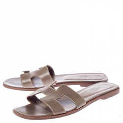 Pre Owned Hermes Brown Leather Oran Flat Slides Size 39