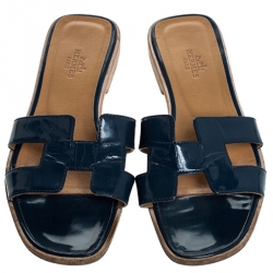 Pre Owned Hermes Blue Patent Leather Oran Flat Slides Size 36.5