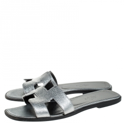Hermes Metallic Gunmetal Textured Leather Oran Flat Slides Size 37