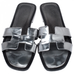 Hermes Metallic Silver Leather Oran Flat Slides Size 38.5
