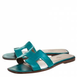 مملوكة مسبقًا Hermes Turquoise Leather Oran Slide Sandals Size 40
