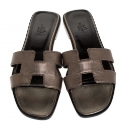 Hermes Metallic Grey Leather Oran Flat Slides 39