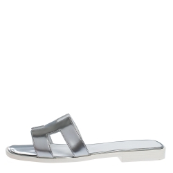 Hermes Silver Patent Leather Oran Slide Flats Size 36