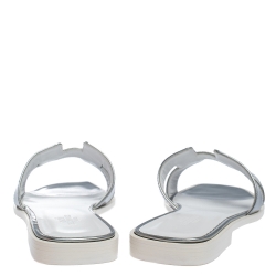 Hermes Silver Patent Leather Oran Slide Flats Size 36