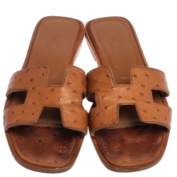 مملوكة مسبقًا صندل هيرمس أوران جلد نعام بني مقاس 37