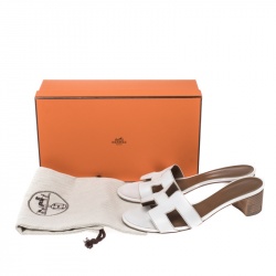 Pre Owned صندل سلايد هيرمس أوازيز جلد أبيض مقاس 37.5