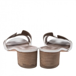 Pre Owned صندل سلايد هيرمس أوازيز جلد أبيض مقاس 37.5