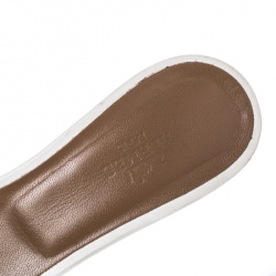 Pre Owned صندل سلايد هيرمس أوازيز جلد أبيض مقاس 37.5