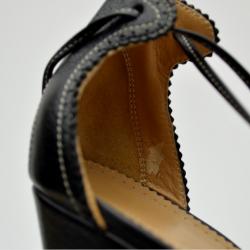 مملوكة مسبقًا Hermes Black Leather Wedges Size 37
