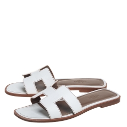 Pre Owned Hermes White Leather Oran Flat Slides Size 37