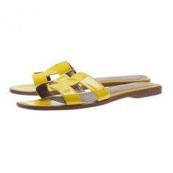 مملوكة مسبقًا Hermes Yellow Patent Oran Box Sandals Size 37.5