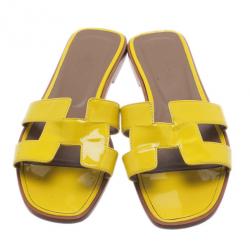 مملوكة مسبقًا Hermes Yellow Patent Oran Box Sandals Size 37.5