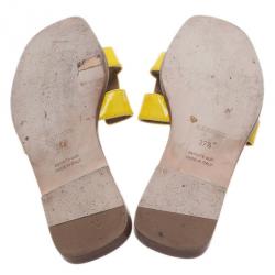 مملوكة مسبقًا Hermes Yellow Patent Oran Box Sandals Size 37.5