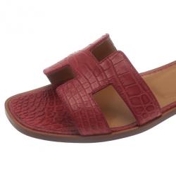 مملوكة مسبقًا صندل هيرمس جلد تمساح أحمر منقوش أوران بوكس مقاس 37