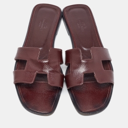 Pre Owned Hermes Burgundy Patent Oran Slide Flats  Size 38