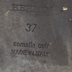 مملوكة مسبقًا Hermes Black Leather Oran Flat Slides Size 37