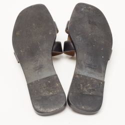 مملوكة مسبقًا Hermes Black Leather Oran Flat Slides Size 37