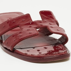 Hermes Burgundy Ostrich Embossed Leather Oran Flat Slides Size 39.5