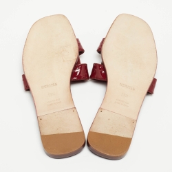 Hermes Burgundy Ostrich Embossed Leather Oran Flat Slides Size 39.5