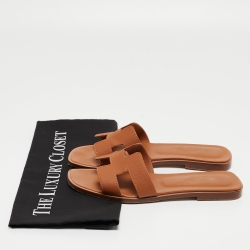 Pre Owned Hermes Tan Leather Oran Flat Slides Size 36.5