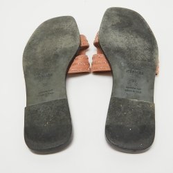 مملوكة مسبقًا Hermes Peach Pink Suede Crystal Embellished Oran Flat Slides Size 39