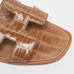 Pre Owned Hermes Brown Croc Embossed Oran Flat Slides Size 39