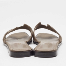 مملوكة مسبقًا Hermes Brown Leather Oran Slide Flats Size 36 