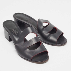 مملوكة مسبقًا Hermes Black Leather Mona Sandals Size 36.5