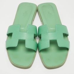 Pre Owned Hermes Green Leather Oran Slide Flats Size 38