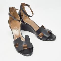 مملوكة مسبقًا Hermes Black Leather Legend Wedge Sandals Size 37