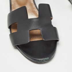 مملوكة مسبقًا Hermes Black Leather Legend Wedge Sandals Size 37