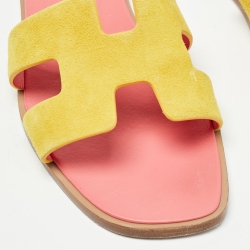 مملوكة مسبقًا Hermes Yellow Suede Oran Flat Slides Sizes Size 38