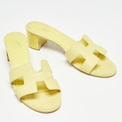 مملوكة مسبقًا Hermes Yellow Leather Oasis Slide Sandals Size 39