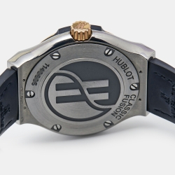 Hublot Black 18K Rose Gold Titanium Rubber Classic Fusion 581.NO.1181.RX Women's Wristwatch 33 mm